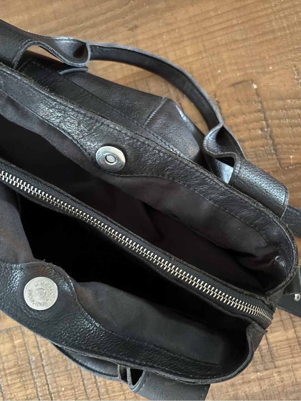 Black Leather Purse. Soft leather! - Picture 6 of 8